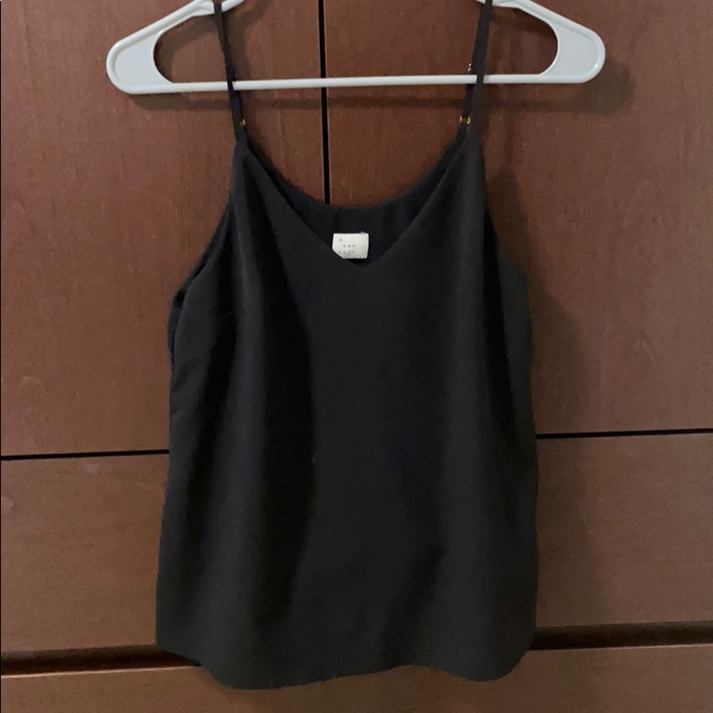 Tank top.